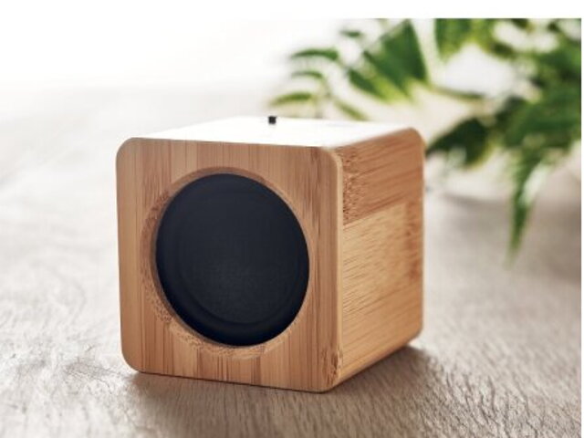 Draadloze bamboe speaker