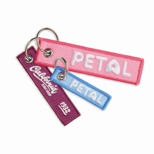 Sleutelhanger met geborduurd label